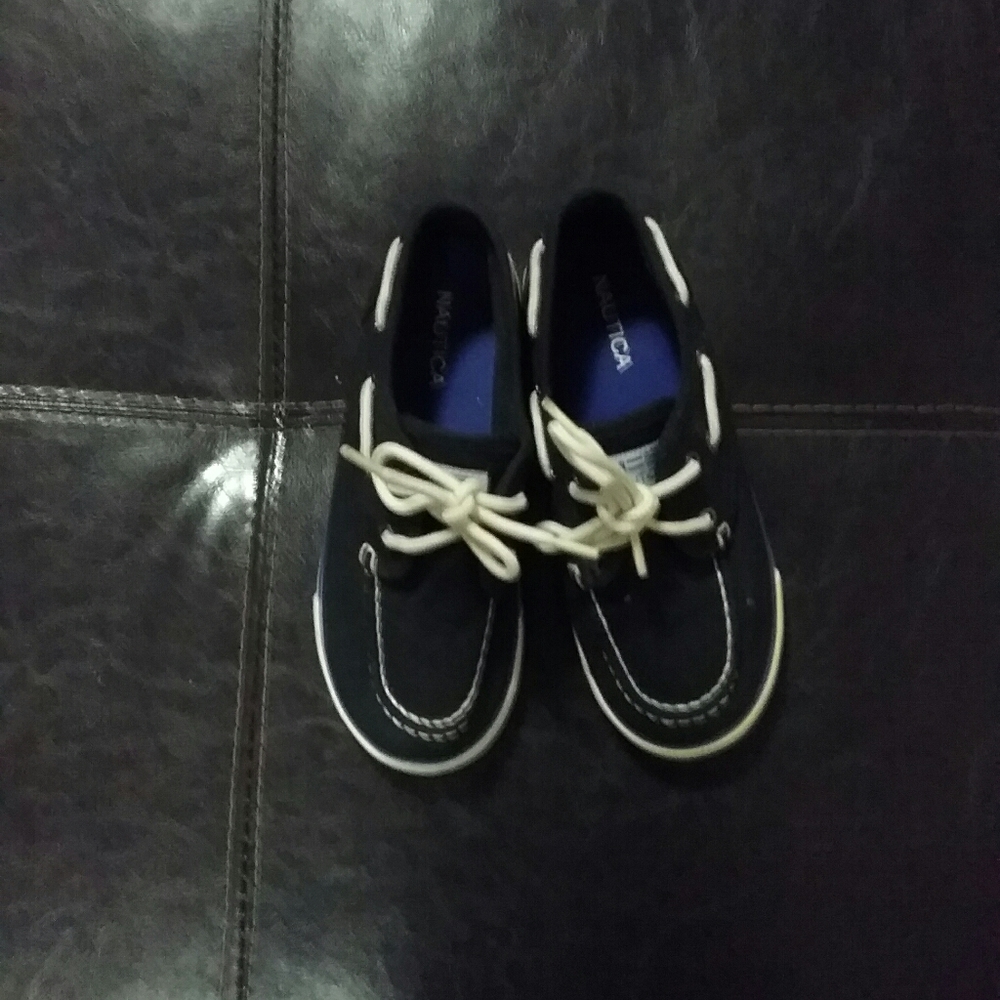 Nautica casual shoe